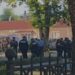 Protesta e opozitës/ Blindohet godina e Ministrisë së Brendshme, Parlamentit, në ruajtje edhe Bashkia e Tiranës