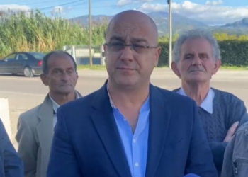 Elbasanllinjtë nisen drejt Tiranës, Himçi denoncon provokimin e policisë