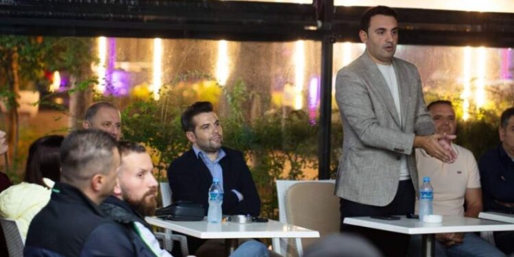 Protesta e 7 tetorit/ Këlliçi dhe Muçollari takim me demokratët e Tiranës