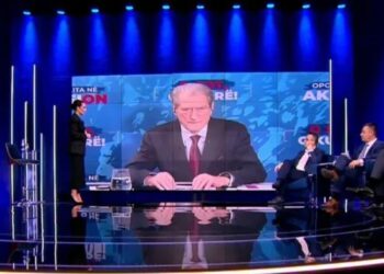 A ka menduar ta thyejë arrestin shtëpiak? “Rrëfehet” Berisha