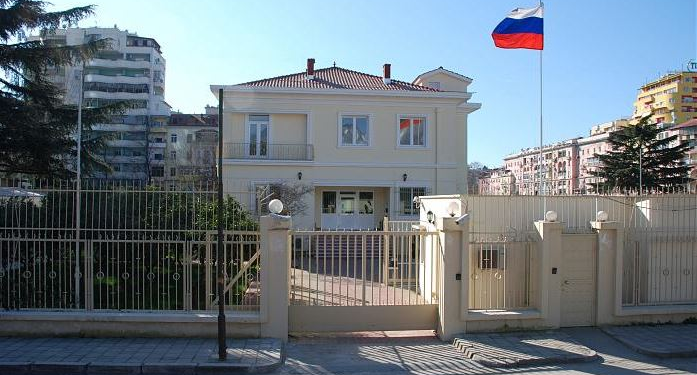 Alarm për bombë në Tiranë, pranë selive diplomatike…