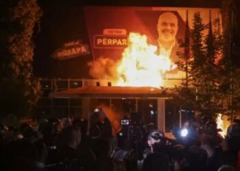“Zemërimi ndaj qeverisë çon në trazira”, mediat gjermane shkruajnë për protestën e opozitës