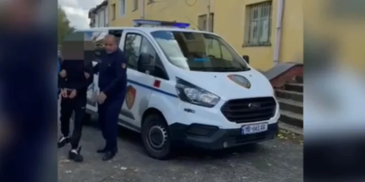 Përndoqi për 1 muaj një adoleshente, arrestohet 47-vjeçari në Pukë