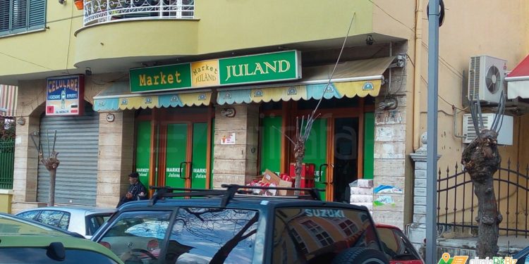 Marketi Juland mashtron me çmimet, kini kujdes