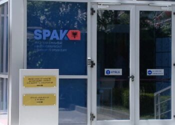 Deputeti i PD-së paraqitet në SPAK