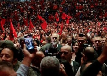 Stafi i Bashkisë së Korçës prezent në mitingun në Selanik