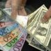 Këmbimi valutor 5 nëntor/ Me sa blihen e shiten dollari dhe euro
