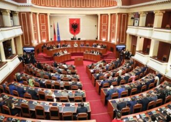 Diskutohet sot projektbuxheti 2025, opozita rikthehet në Kuvend