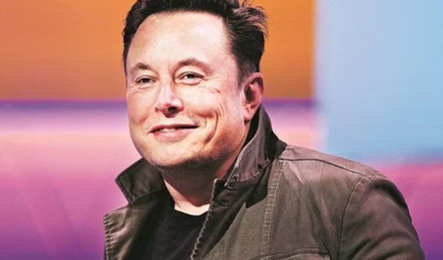 Refugjatët në Shqipëri, Elon Musk del kundër Gjykatës së Romës