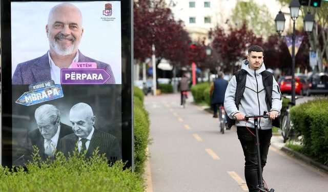 Raportet financiare të partive politike: Çfarë fshehin shifrat zyrtare?
