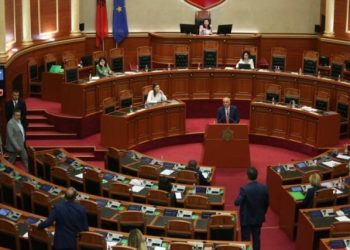 Mblidhet sot Kuvendi, interpelancë me ministren e Shëndetësisë