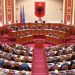 Beqja ‘sjell’ debate në Kuvend, opozita përplaset me mazhorancën