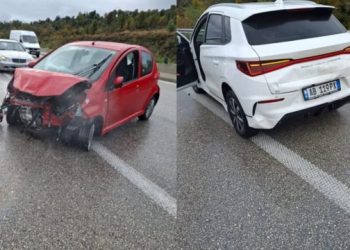 Aksident në dalje të tunelit Elbasan-Tiranë, përplasen 4 makina