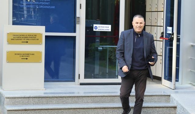 Deputeti i PD-së paraqitet në Prokurorinë e Posaçme