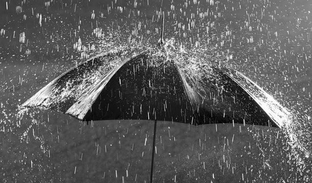 Reshje shiu dhe ulje temperaturash, si do të jetë moti gjatë fundjavës