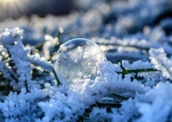 Temperaturat zbresin deri në -4 gradë C