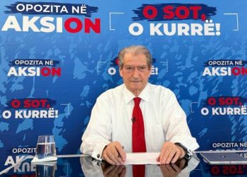 Berisha mbledh sot drejtuesit e qarqeve