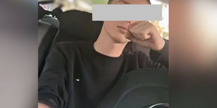 Vrasja e Martinit/ Autori hodhi thikën mbi një çati pranë Gjykatës së Apelit