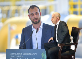 Arbër Avrami largohet nga AlbGaz pas hetimit babait, Vladimir Avrami për pastrim parash, kush e zëvendëson