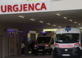 Kanosi infermierin në QSUT, arrestohet 36-vjeçari