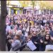 Vrasja e Martinit/ Prindërit mblidhen pranë shkollës “Fan Noli”: Të hënën, protestë në orën 17:00