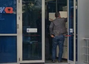 Ish- ministri Edmond Haxhinasto paraqitet në SPAK