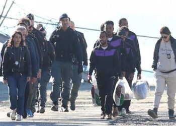 Reuters tregon se pse erdhën vetëm 8 emigrantë sot në Gjadër