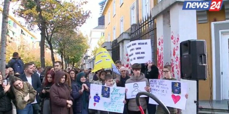 Ditën e hënë sërish protestë pas vrasjes së 14-vjeçarit, Martin Cani