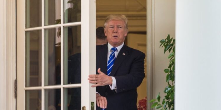 I ftuar nga Biden, Donald Trump kthehet triumfues në Shtëpinë e Bardhë