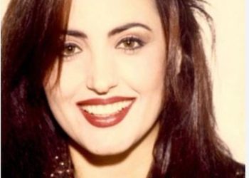Parashqevi Simaku e pastrehë në SHBA? A është legjenda e muzikës shqiptare gruaja e filmuar rrugëve të New York-ut?