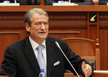 Rikthehet nesër në Kuvend, Berisha: Do vazhdoj betejën time deri në fitore