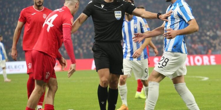 Renditja pas derbit/ Partizani nuk e lëshon kreun, rivalitet i ashpër në zonën e ftohtë!