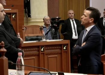 Spiropali përjashton nga seanca Agron Shehajn
