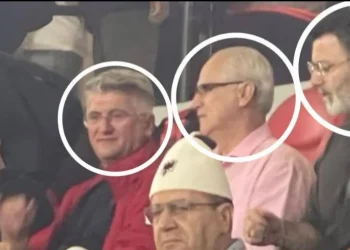 Kodoshët e drejtësisë e politikës, Gjekmarkaj me kampionin e antikorrupsionit Ardian Dvorani. A është në dijeni Berisha për takimet te Marriot?