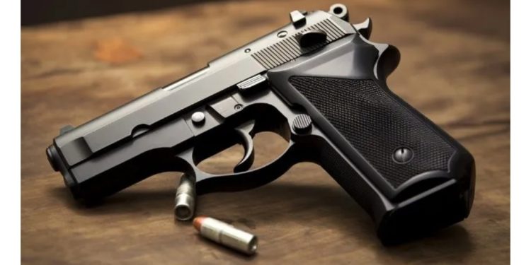 Kapet me pistoletë e drogë, arrestohet shqiptari në Itali