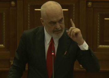 Rama: Kosova të ngrijë pa afat dialogun bilateral me Serbinë