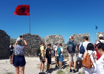 Shifrat larg turizmit elitar, ja shpenzuan mesatarisht turistët e huaj në Shqipëri?