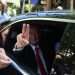 Berisha sot në SPAK, demokratët protestojnë para godinës
