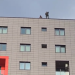 E reja denoncoi se u dhunua, RENEA futet në apartament nga tarraca e pallatit