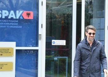 Del pas 4 orësh nga SPAK biznesmeni Elman Abule, asnjë koment për gazetarët