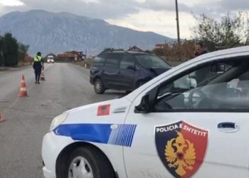Aksident i trefishtë në aksin Lezhë-Milot, i përfshirë edhe një automjet që transportonte nxënës