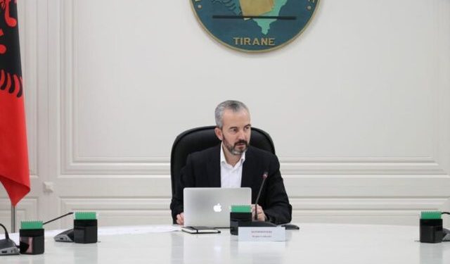 Vota e diasporës/ Rreth 20 mijë persona aplikojnë për t’u regjistruar, ja sa kërkesa janë refuzuar