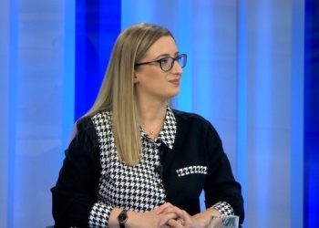 “Nëse nuk ka pasur presion, përse efektivi tentoi të vetëvritej?”/Gazetarja: Çfarë piste ka policia për ngjarjen?