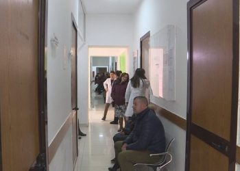 Pse po shtohen sëmundjet autoimune? Dyfishohen rastet tek të rinjtë
