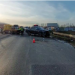 Kamioni me tulla del nga rruga në autostradën Lushnje-Fier