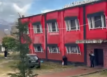 Skandali: Bashkia Mat nis shpërndarjen e ndihmave për zgjedhje
