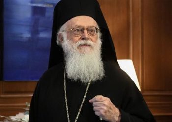 Rëndohet gjendja e Kryepeshkopit Janullatos, mjekët në dilemë nëse duhet të kryejnë ndërhyrje kirurgjikale