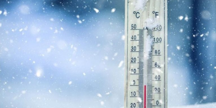 Temperaturat e ulëta do të ‘mbështjellin’ vendin, ja kur nis dimri i egër