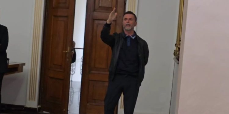 Përplasje me strukturat e PS-së, Braçe largohet nga Qarku i Fierit