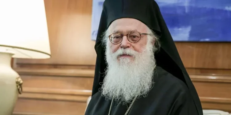 Nisin intrigat për pasuesin e Janullatosit, mundësi për çlirimin nga Greqia të Kishës Ortodokse Autoqefale të Shqipërisë